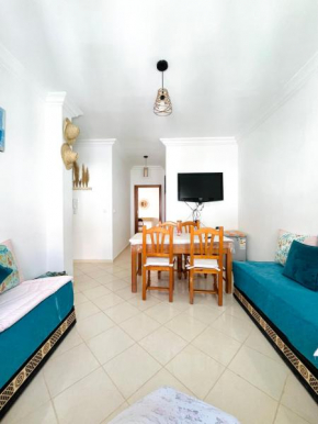 Appartement centre oued laou avec piscine été
